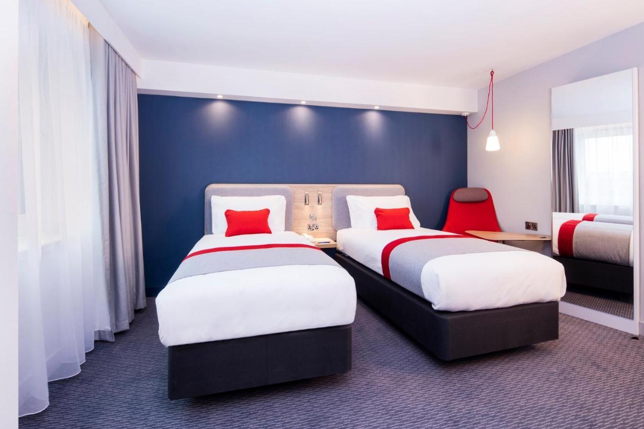 Holiday Inn Express - Wigan By Ihg Ngoại thất bức ảnh