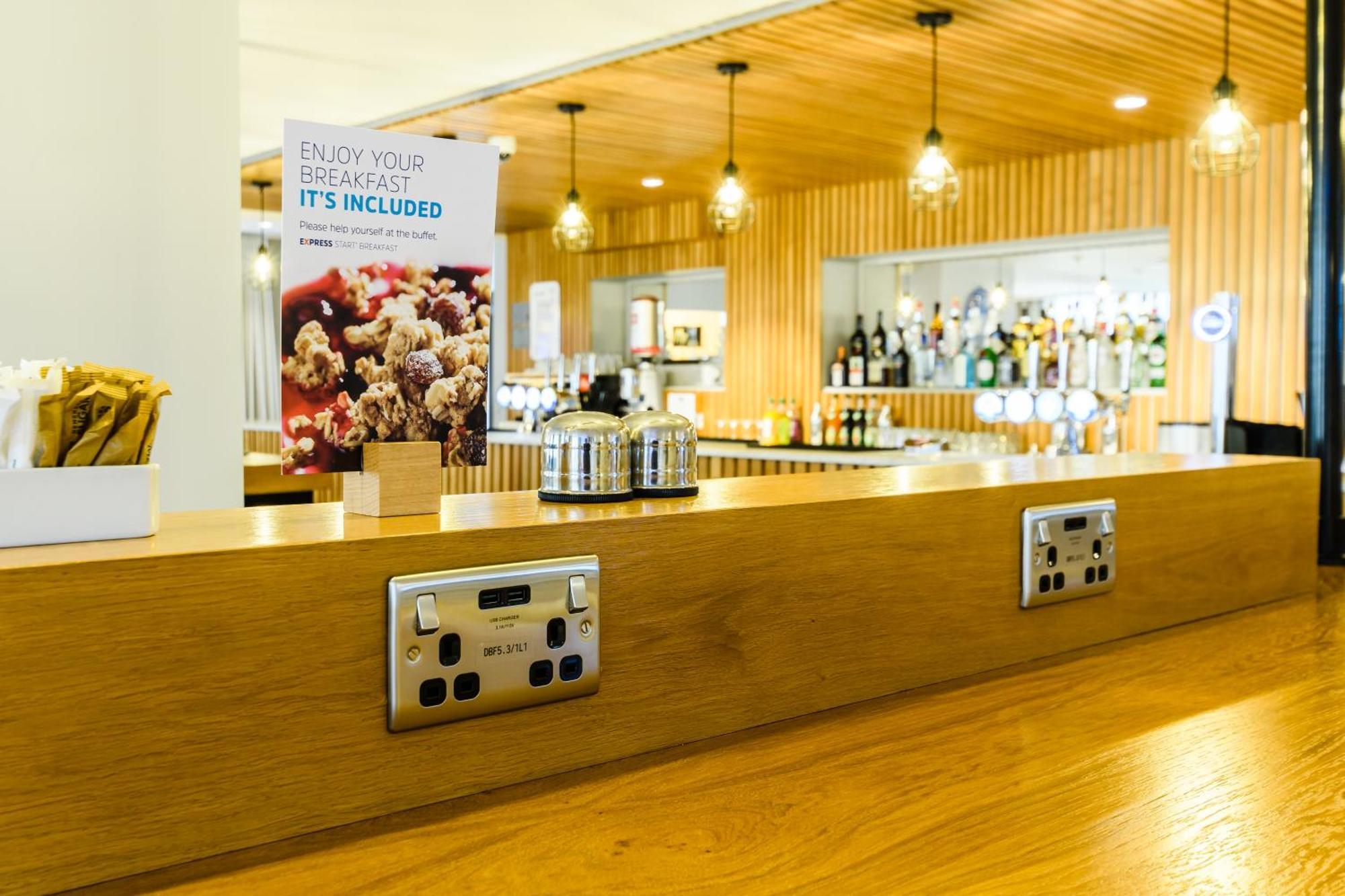 Holiday Inn Express - Wigan By Ihg Ngoại thất bức ảnh